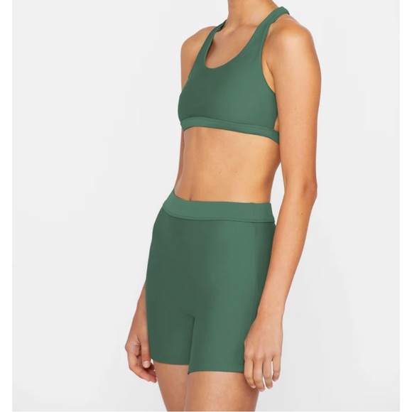 Mikoh Activewear Set - Picture 4 of 12